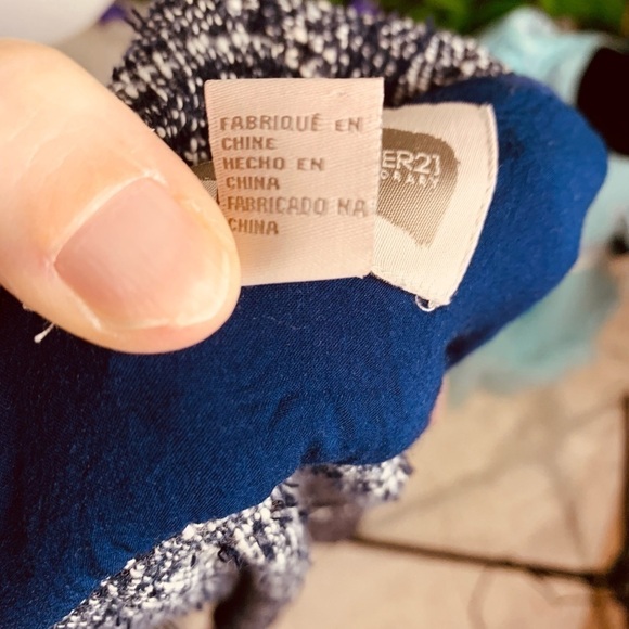 Forever 21 Women Blue White Cardigan Button Snaps Front Pockets Size Small - Picture 9 of 10